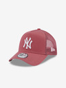New Era New York Yankees League Essential Trucker Cap