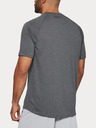 Under Armour T-shirt